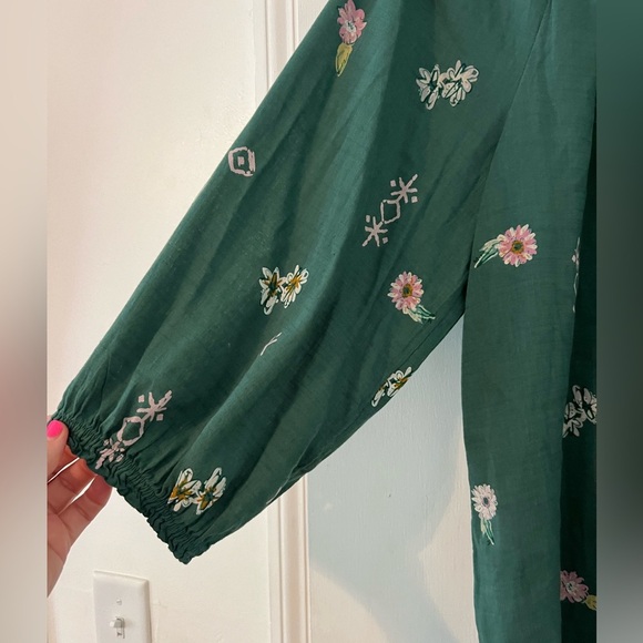 Green Women's flowered top size L (A120) - Picture 2 of 10